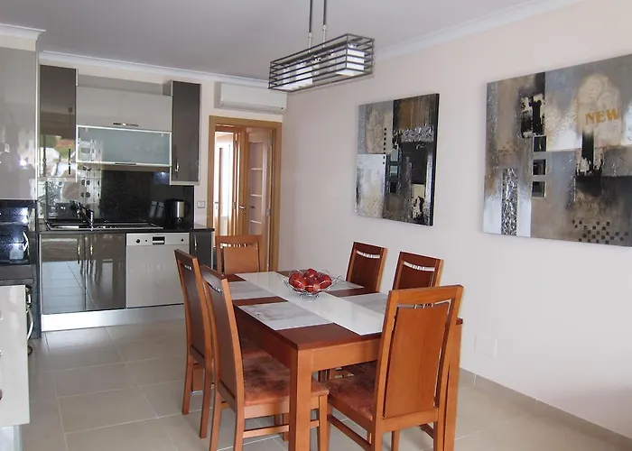 Дом отдыха Duplex Varandas Do Mar Patricia Vista Mar - 50 Metros Olhos De Agua *