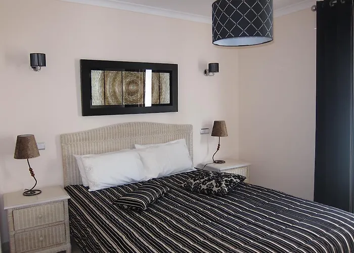 Дом отдыха Duplex Varandas Do Mar Patricia Vista Mar - 50 Metros Olhos De Agua