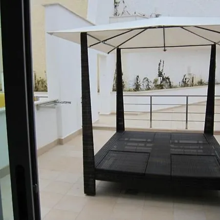 Duplex Varandas Do Mar Patricia Vista Mar - 50 Metros Praia Olhos De Agua بيت للعطل